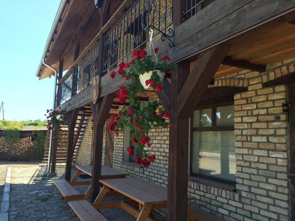 Cerpas Hotel Medemciems Exterior photo
